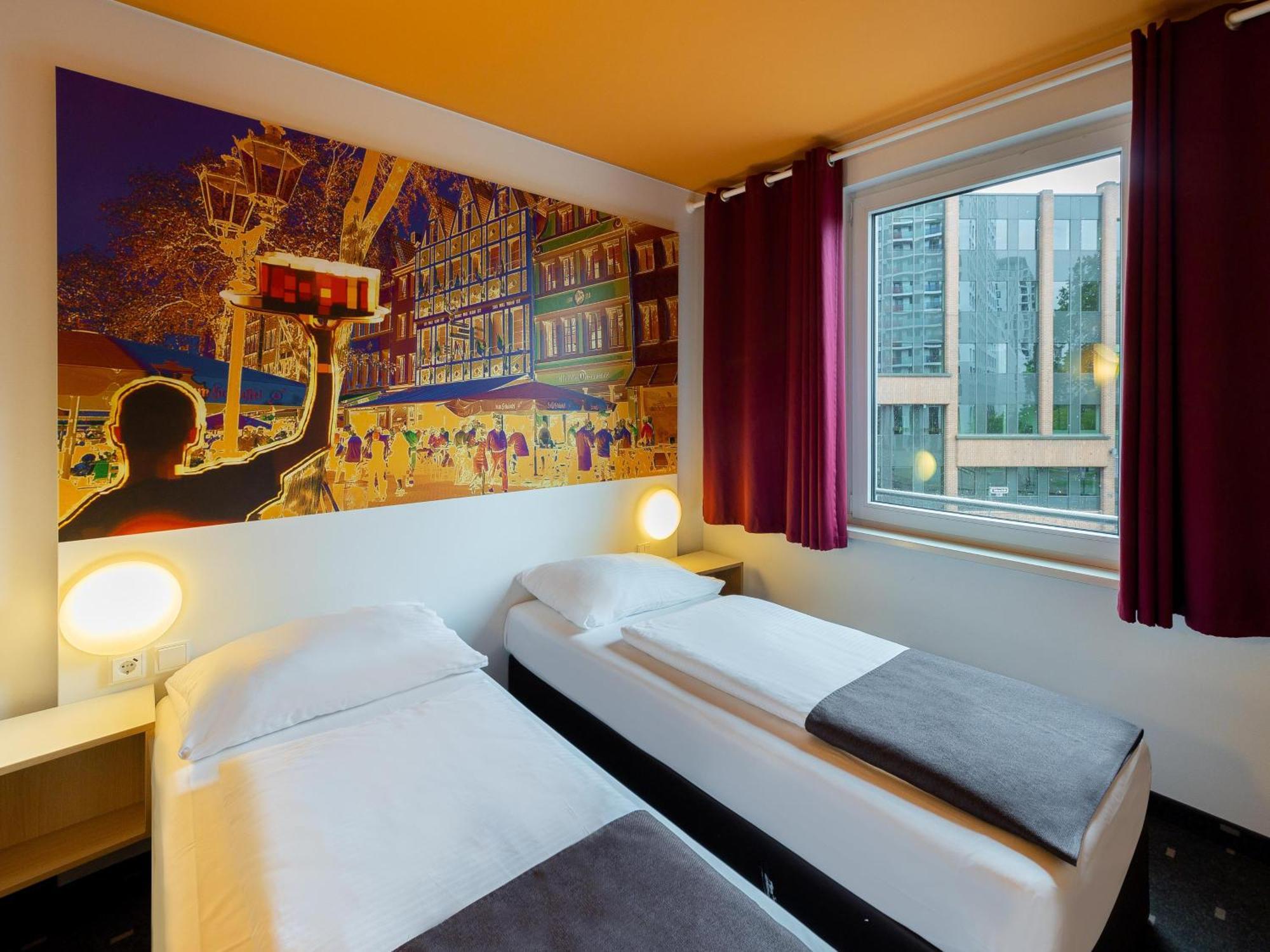 B&B Hotel Düsseldorf-City Exterior foto