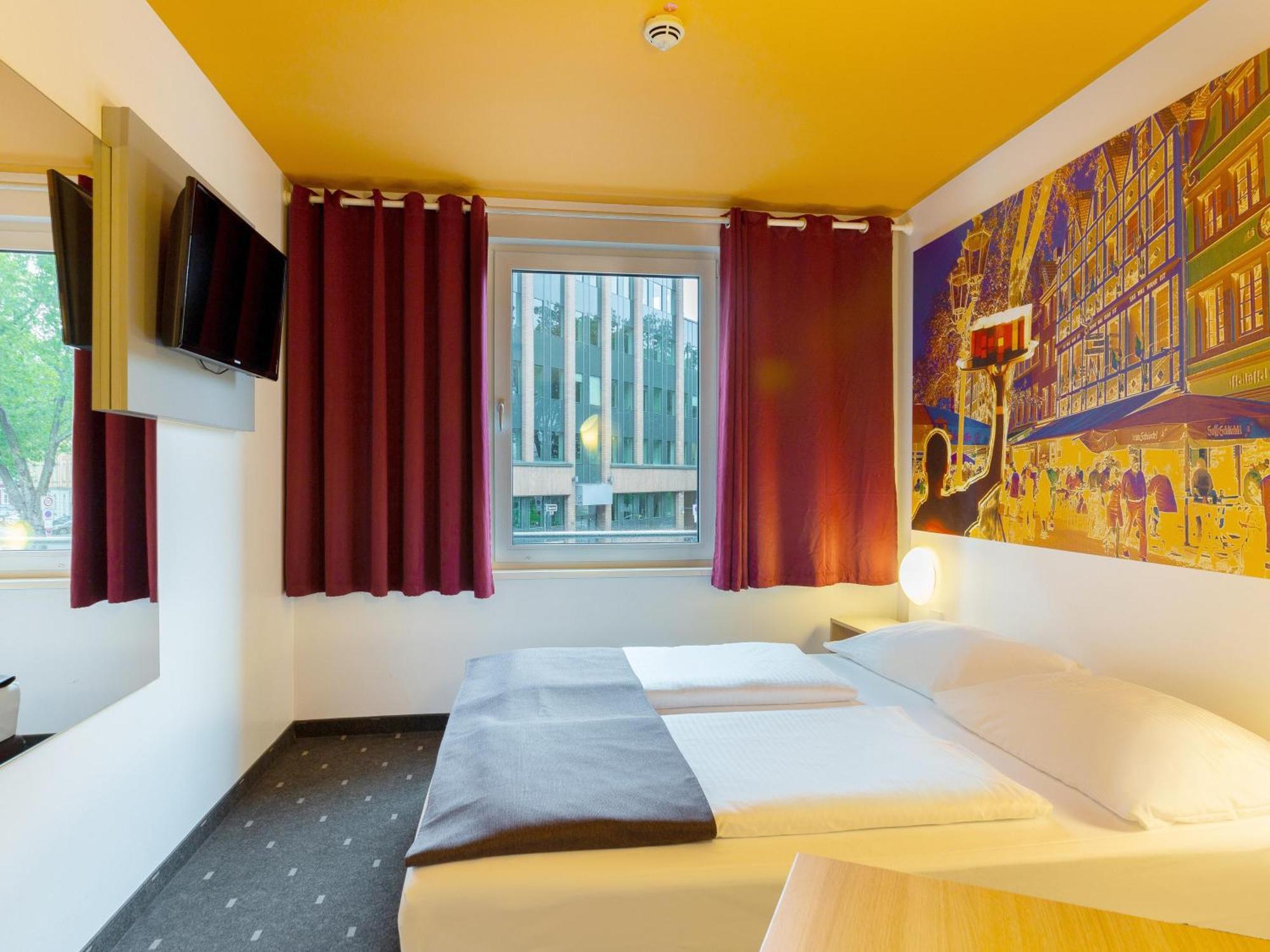 B&B Hotel Düsseldorf-City Exterior foto