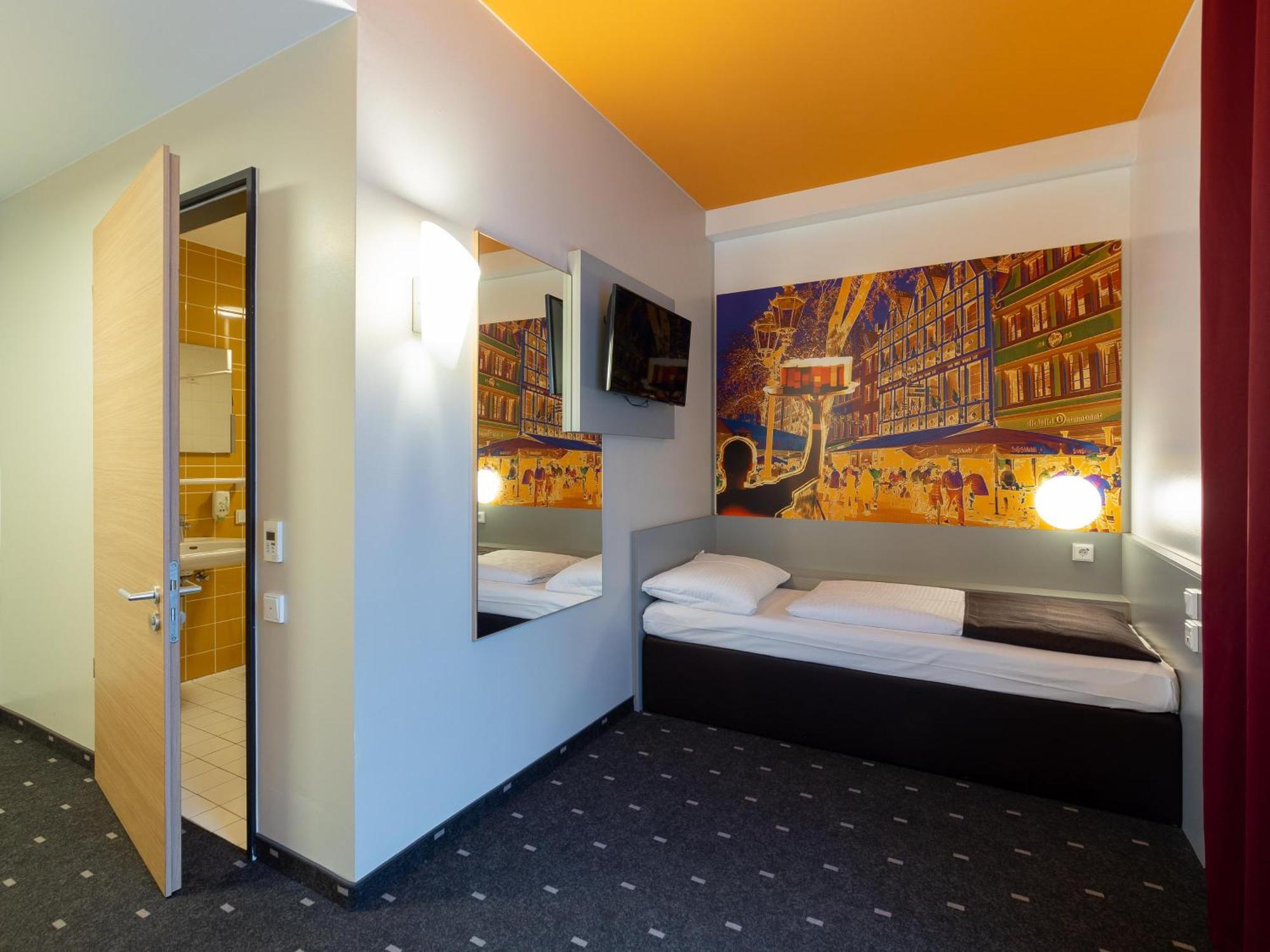 B&B Hotel Düsseldorf-City Exterior foto